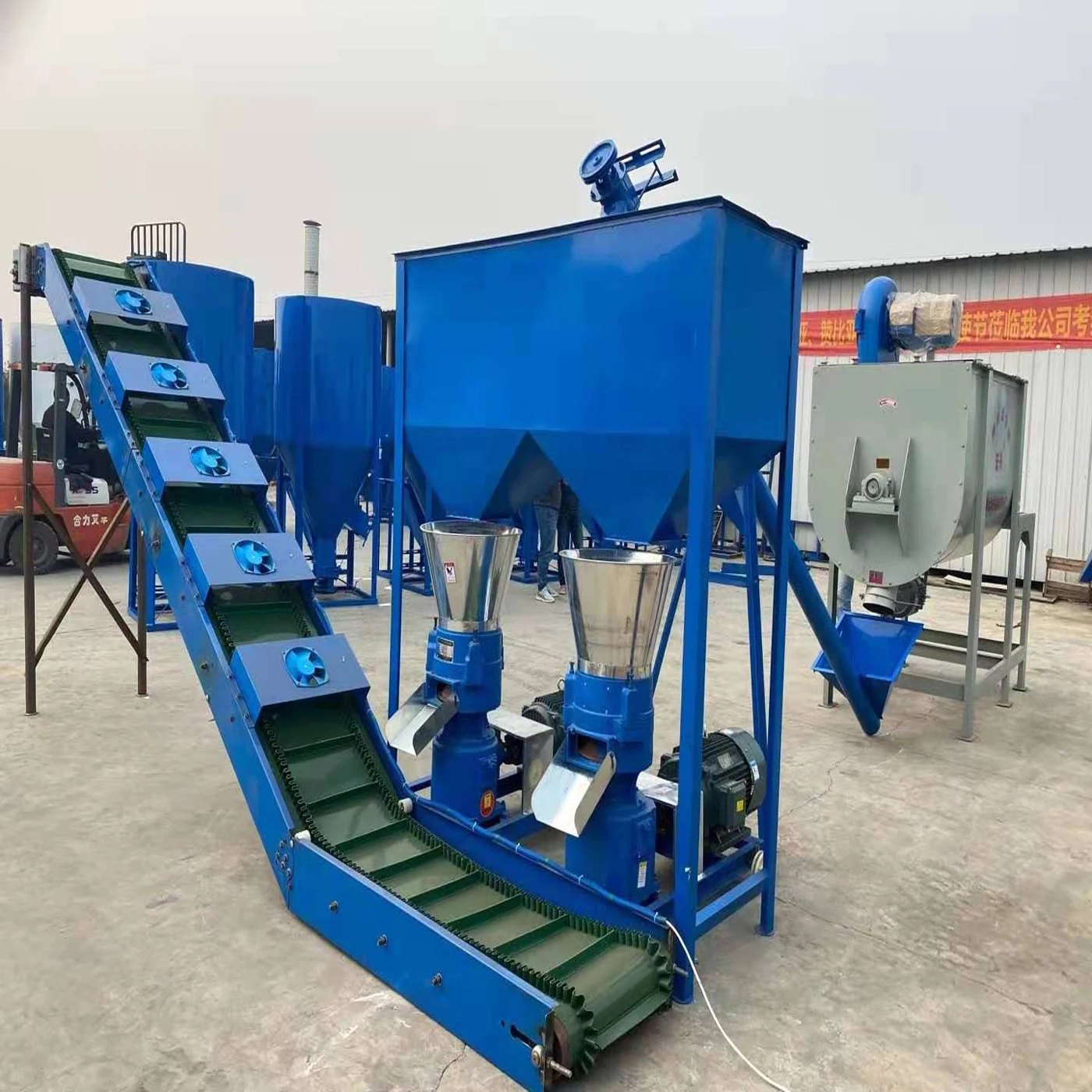 Wholesale pig feed pellet making machine chicken feed pellet machine for sale