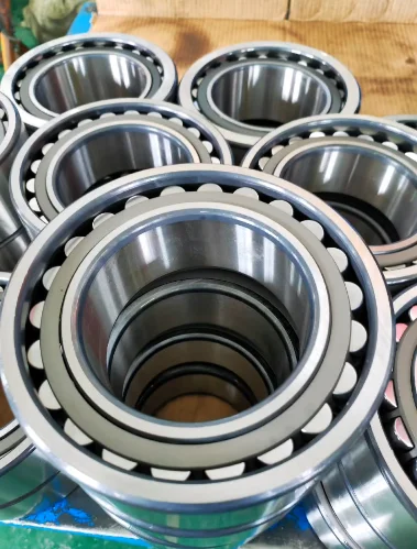 Spherical Roller Bearing 22215 22216 22217 22220 22228 22324 23024 23034 23332 23222 Roller Bearings