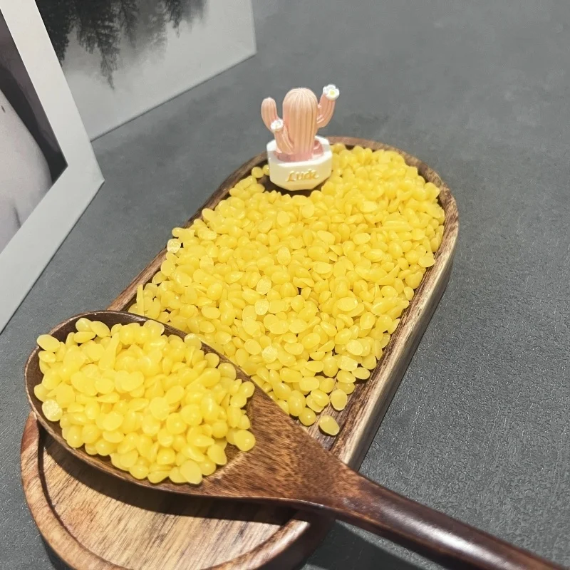 Hot Sale Natural Candle Raw Material Yellow Beeswax For Aromatherapy Scented Candle Ingredients Oem