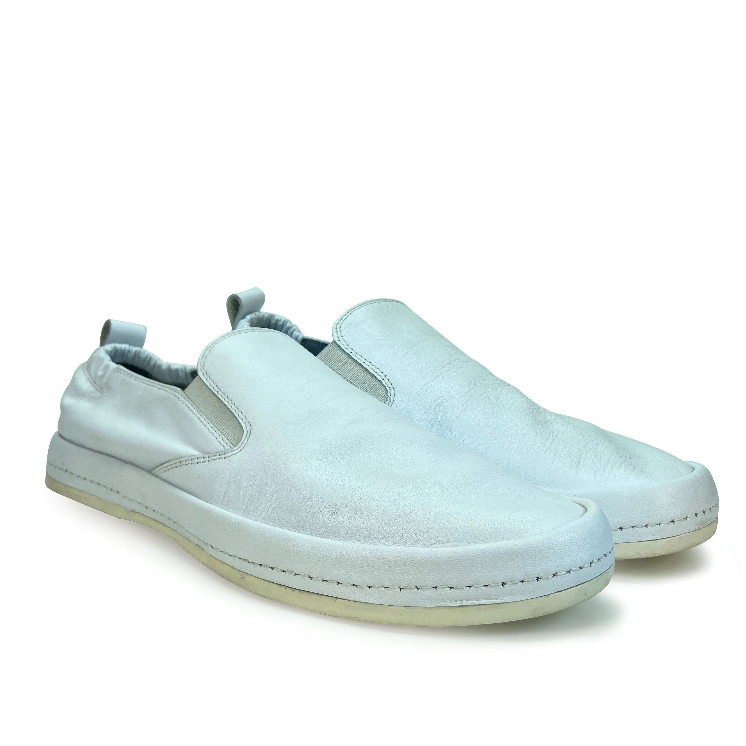 Classic Casual Men Footwear Fashion Men Flat White Shoes So Soft Slip on Shoes for Men Friendly GENUINE Leather Cow Leather