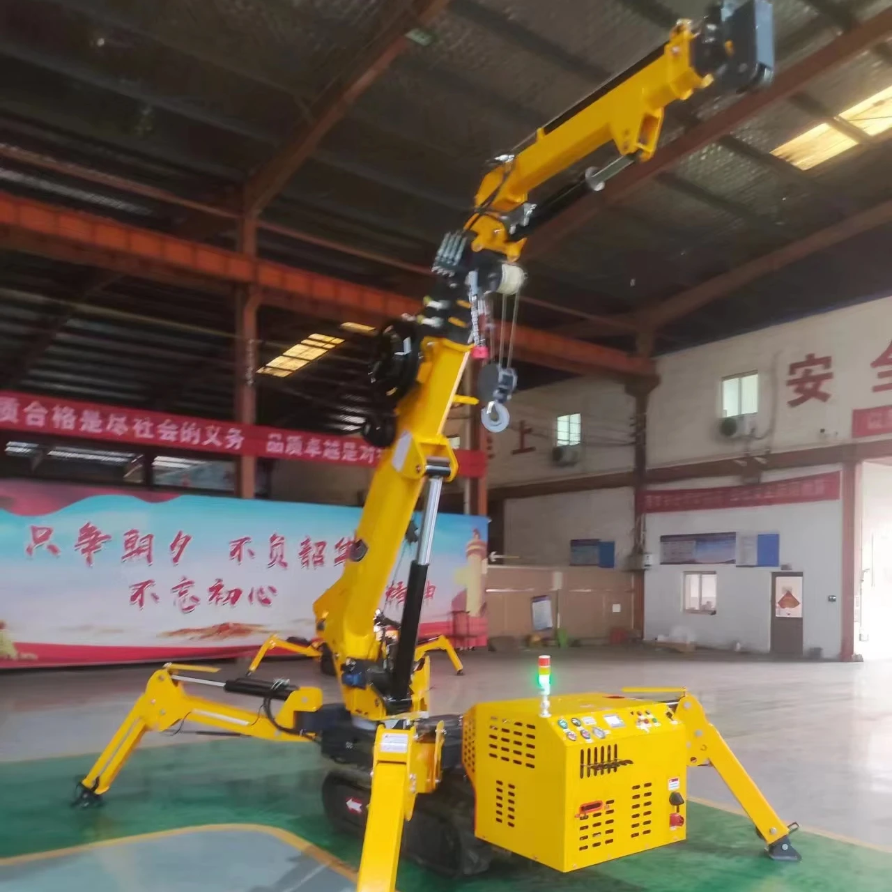 Crawler Telescopic Cranes Diesel 5-Section Hydraulic Hoist with 360 Slew