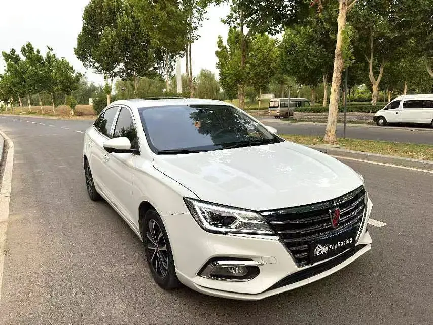 2020 Roewe I5 2020 1.5L Automatic 4G Connected Linghao Flagship Edition Car EV Sedan High Speed Gas Mini Used Car