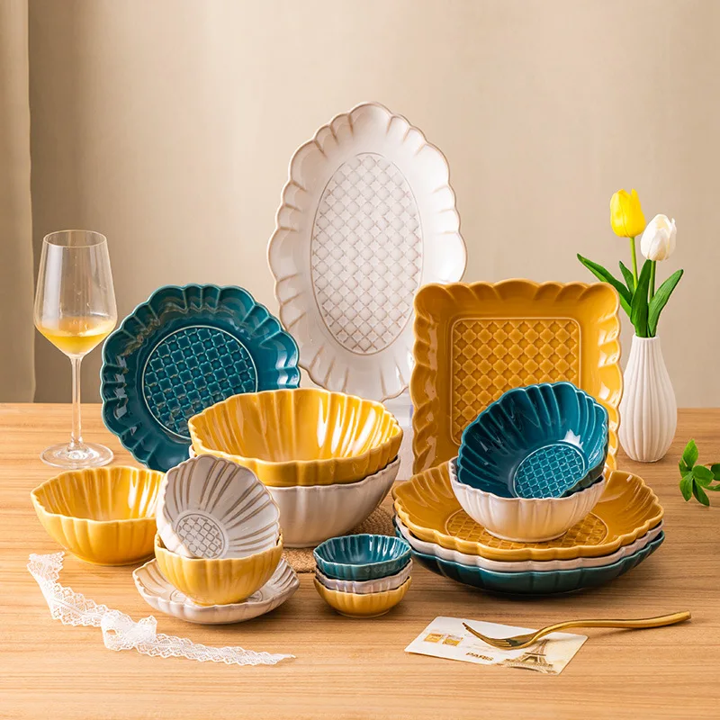 2024 New Products Vintage Ceramic Dinnerware Set Including Dinner Plates Dishes and Bowls for Restaurant Use CLASSIC Kiln Plate