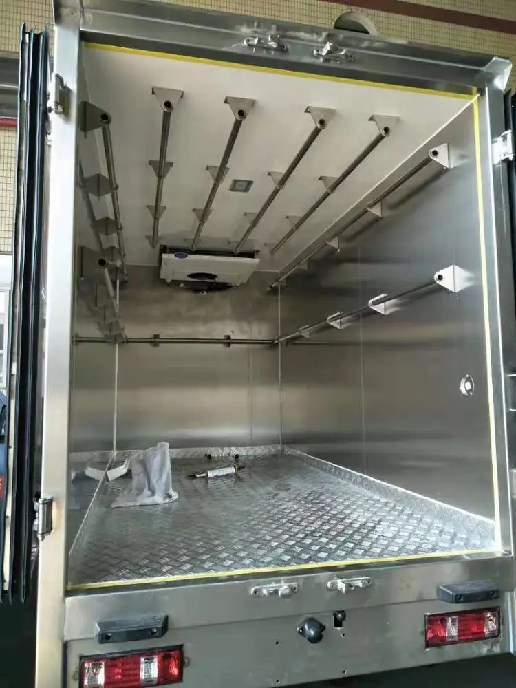 Best sale and good quality 700p/ NQR freezer truck with isuzu refrigerated truck japan for sale