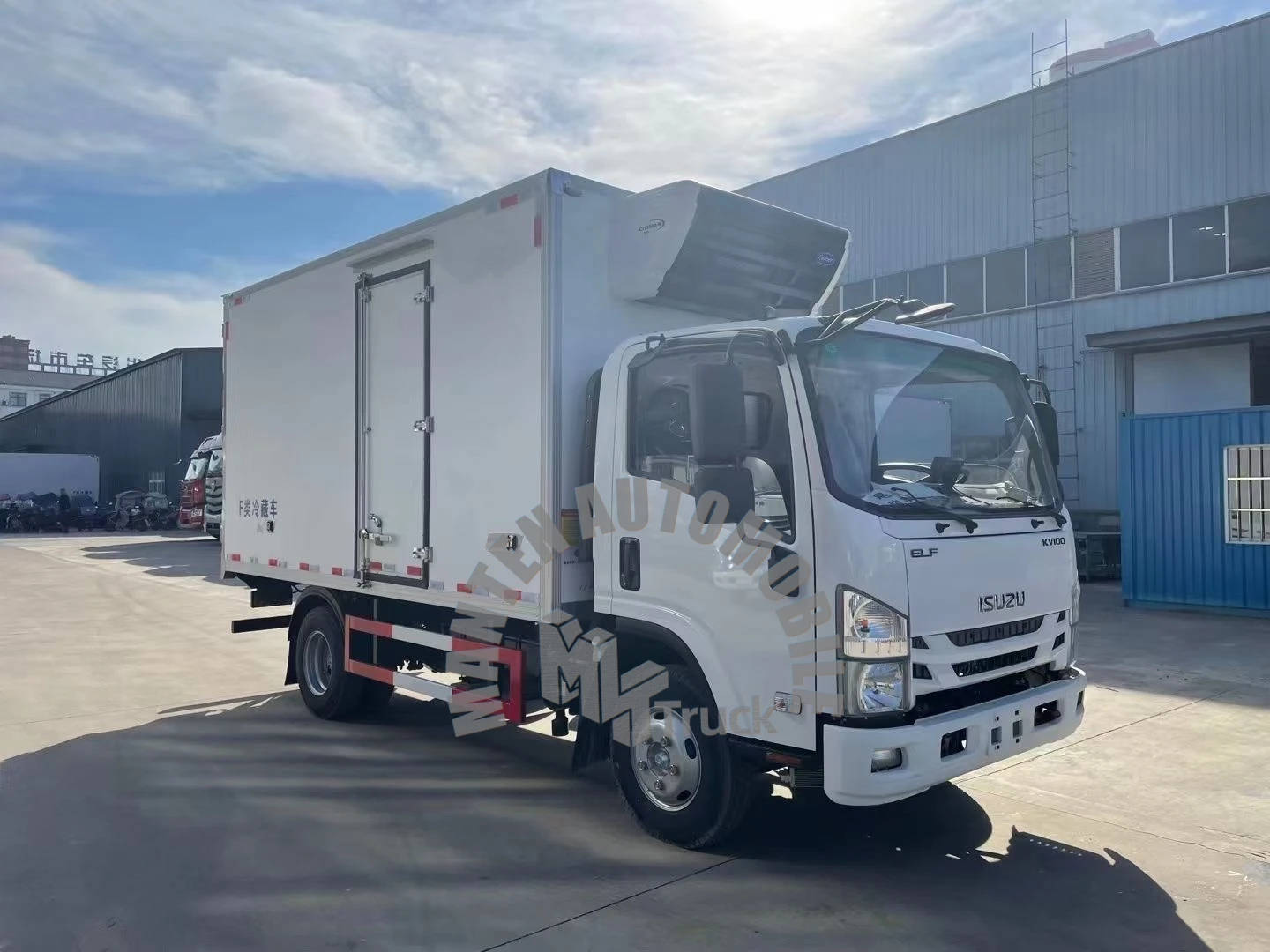 ISUZ U 3360mm Wheelbase 4 Cylinder Diesel Engine/ 7300kg Gross Weight/ 98HP 120HP 130HP Refrigerated Van Cooling Truck Hot Sale