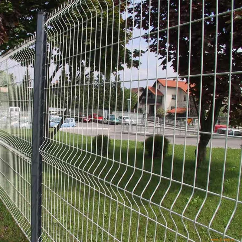 hot sale electric metal wire mesh panel curvy fence welded bend mesh fencing with square post