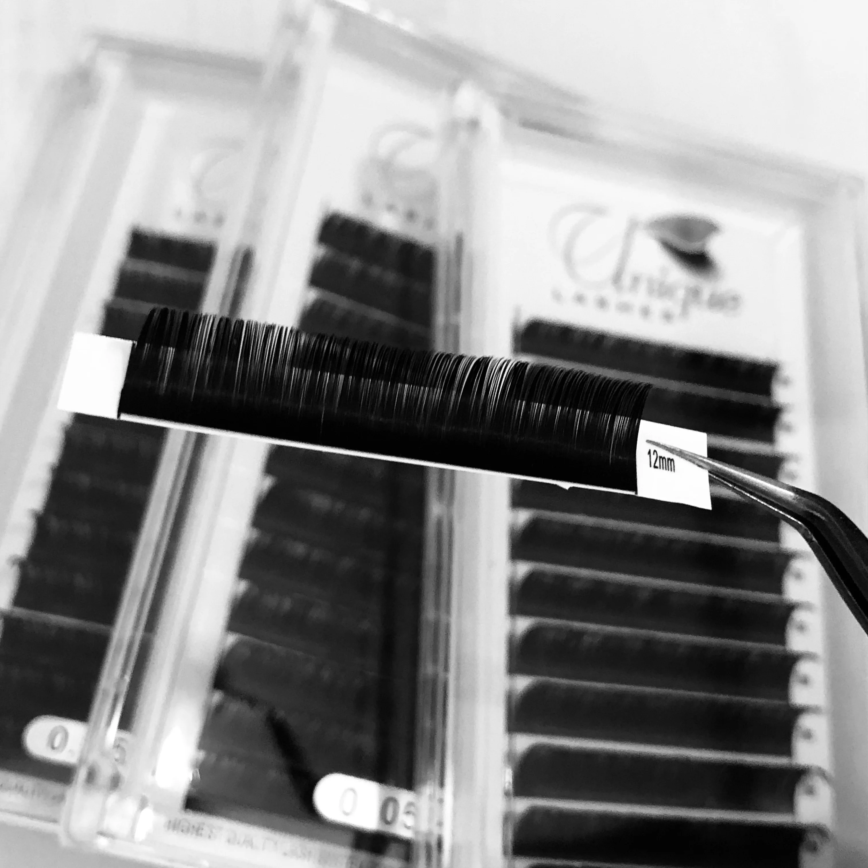 New Type Real Hand Made Deeply Black 0.05mm D curl Mixed Tray Russian volume lashes private label mink eyelashes