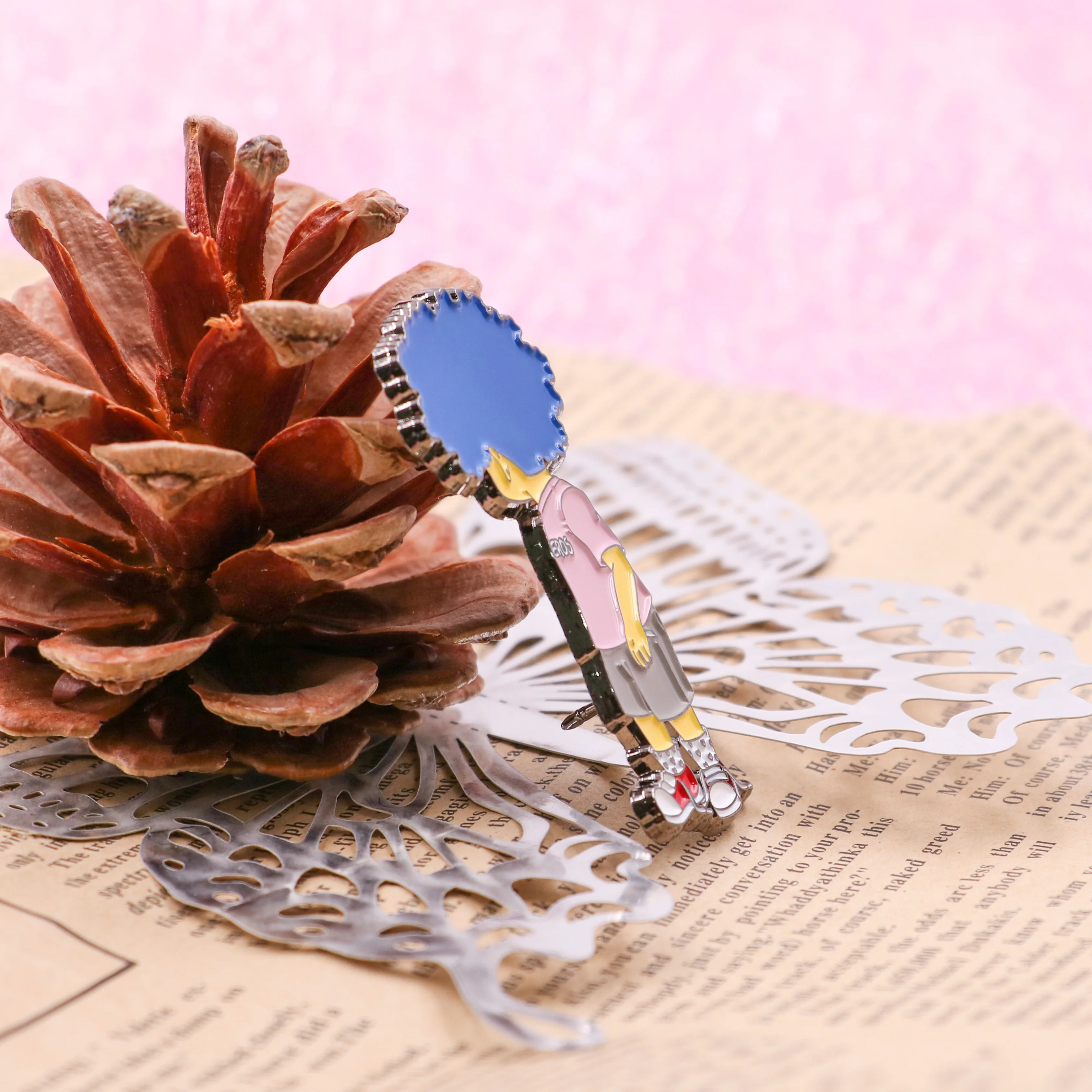 custom cap pins Newest Fashion Skeleton Shield Custom Hard Enamel Pin For Accessories Custom Enamel Pins