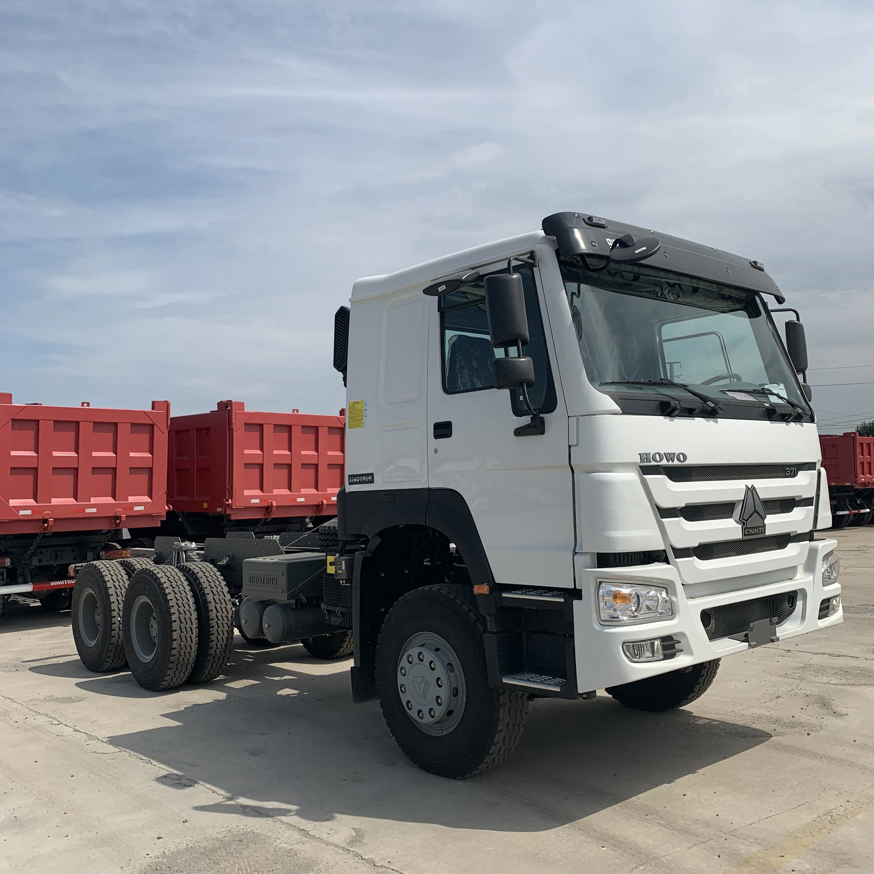 
SINOTRUK Howo Used New 371hp 375hp Tractor Truck Unit for Sale 