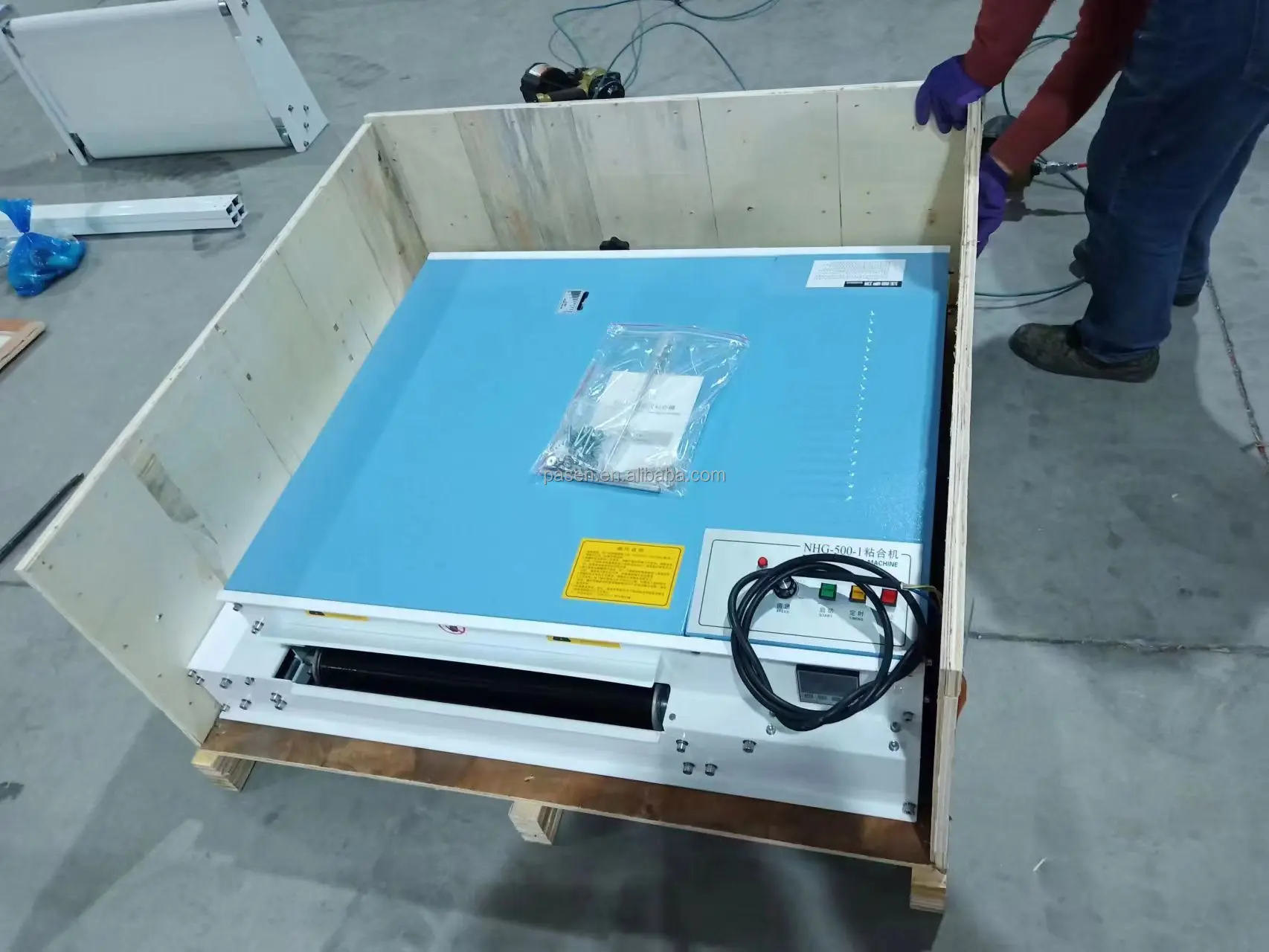 High speed Clothing bonding machine Automatic seamless bonding machine