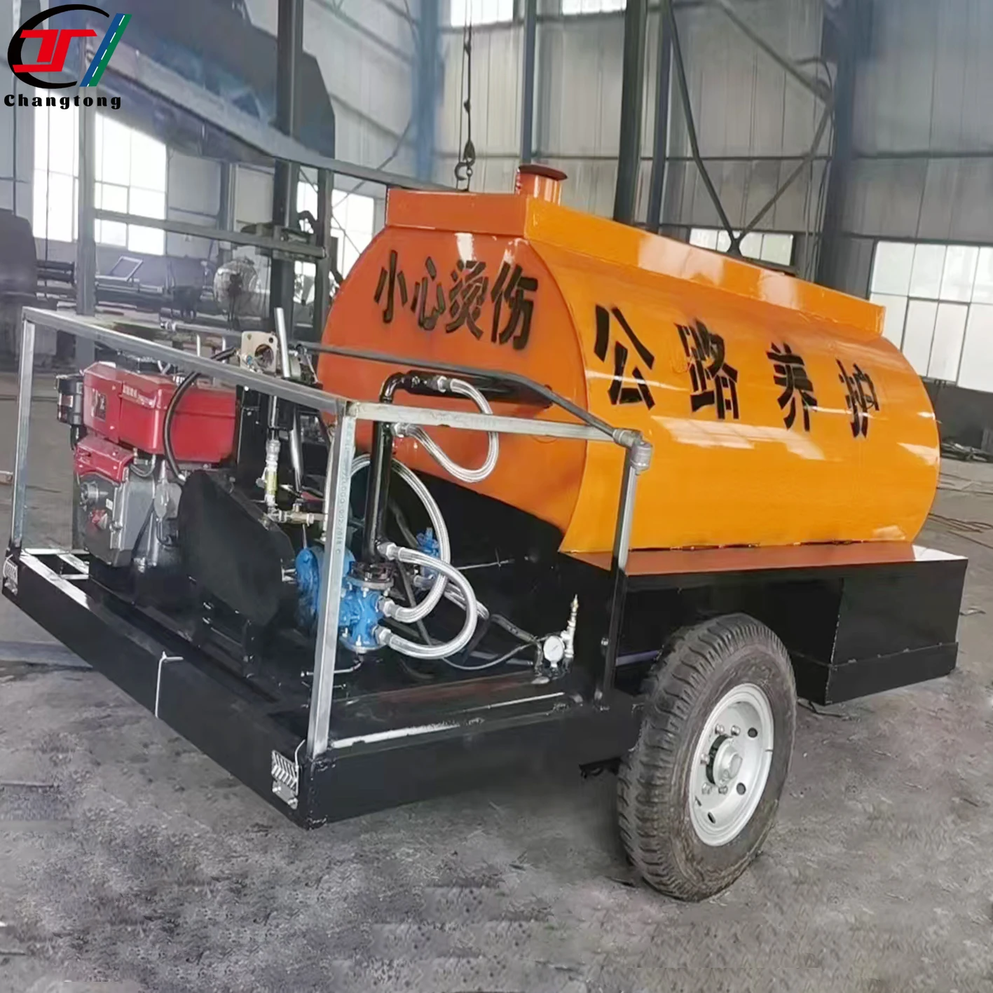 Factory Price 6000 liters towed emulsified asphalt distributor Towed emulsified asphalt distributor