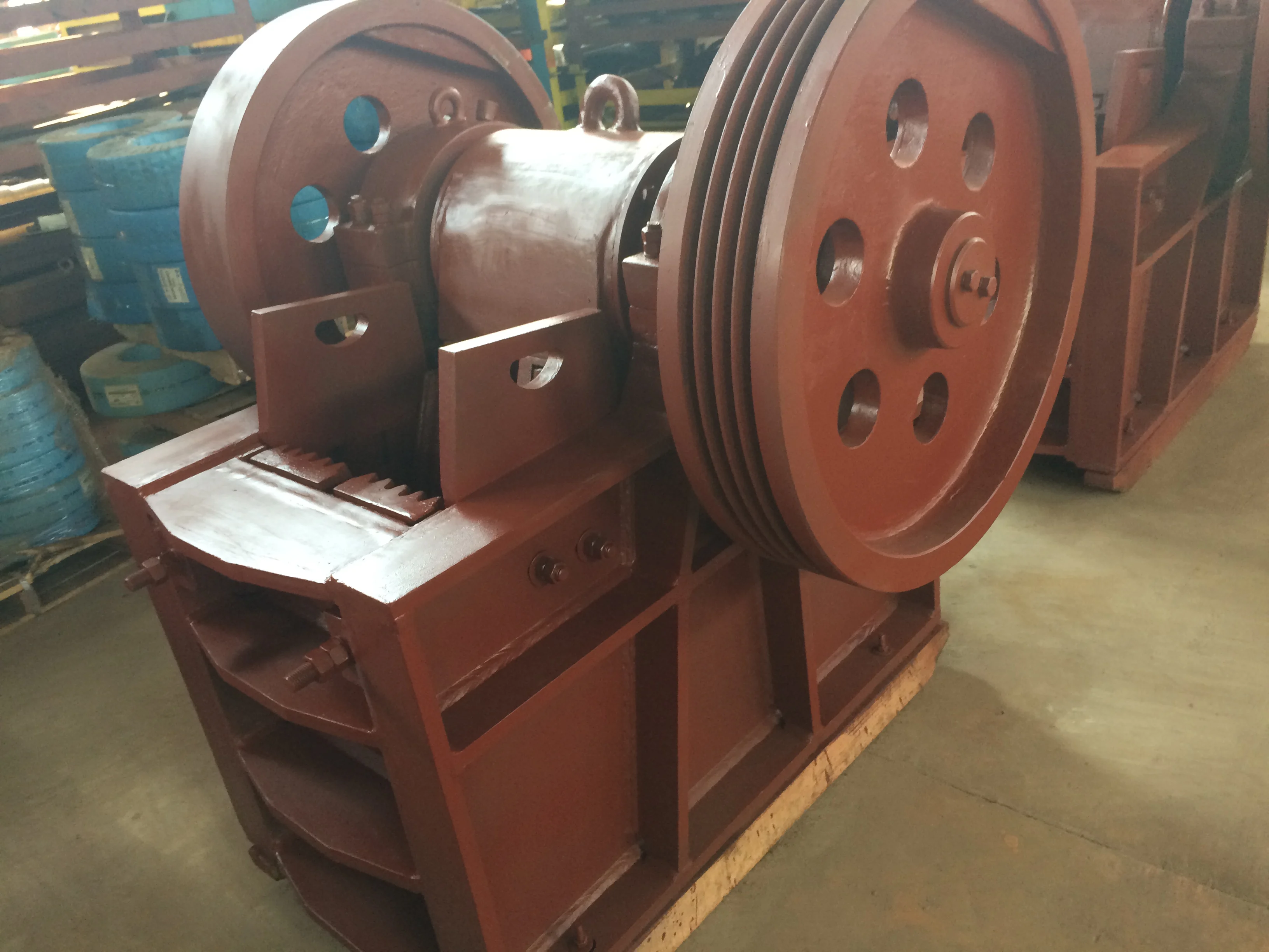 Щековая дробилка pe 250x400