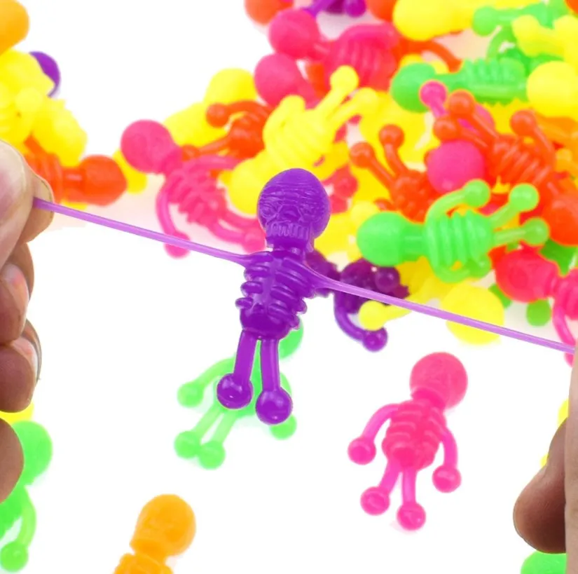 tpr small Novelty toys human skull soft pvc material funny toys for children capsules toys