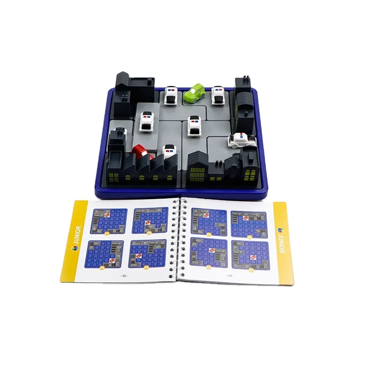 2024 hot sell Levels Police & Thief Education Moving Car Plastic Brain Puzzle Board Game for Kids 2022