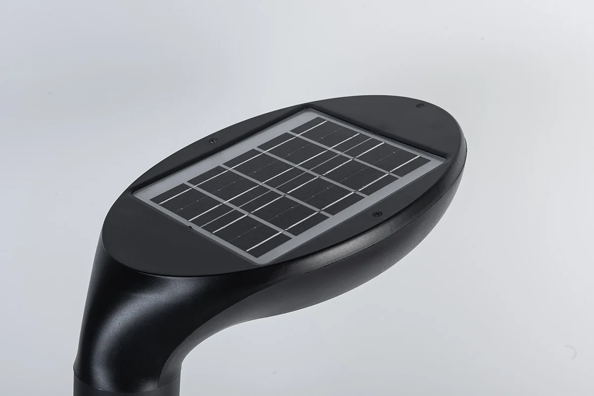 Outdoor LED solar garden light with IP65 waterproof design offers 3000K 4000K 6000K three colors for landscape lighting