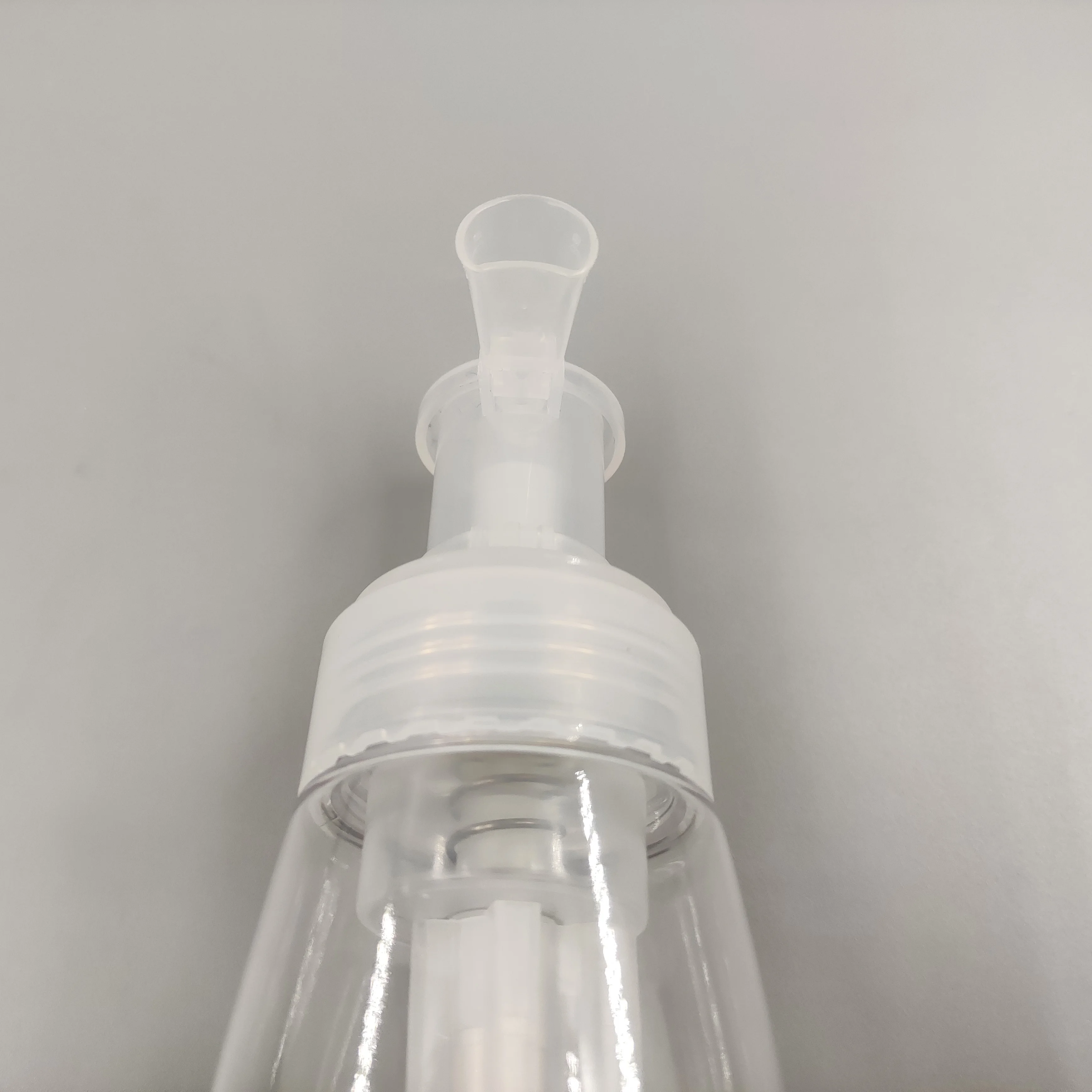 PET Medical powder dispensing bottle chemical talcum powder prickly heat powder spray bottle