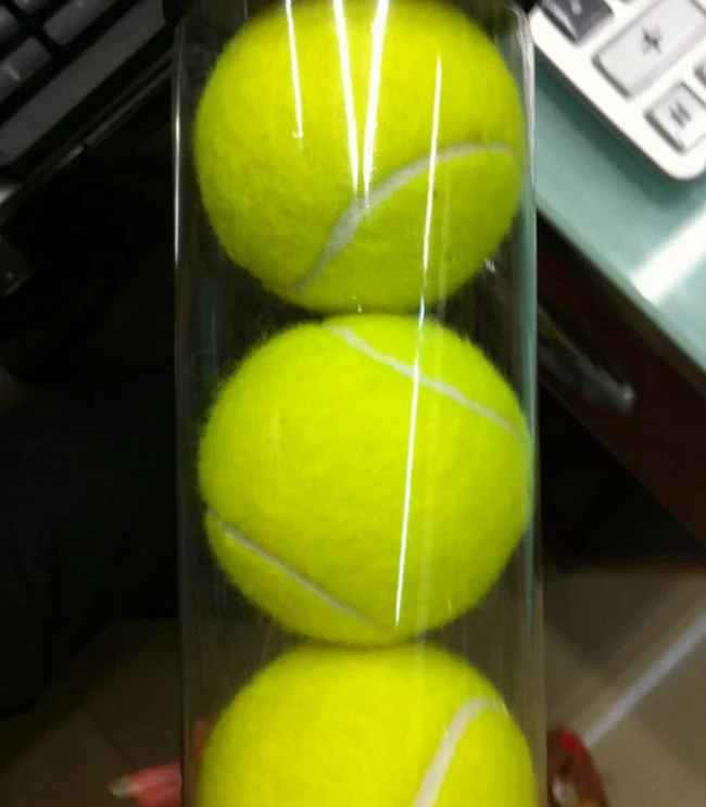 TENNIA Premium Tennis Balls