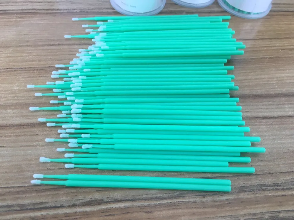 2022 Best Selling OEM 100pcs Disposable Eyelash Cleaning Cotton Swab Lash Extensions Micro Brush