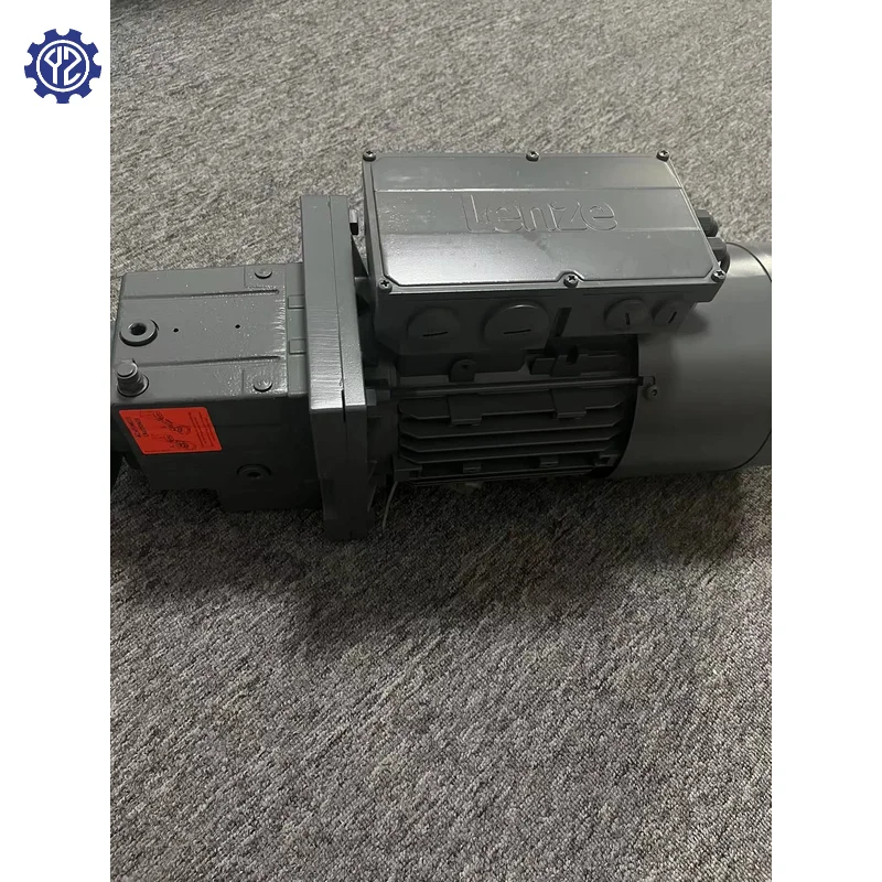 original lenze motor  GST05-2MVCK-090C32