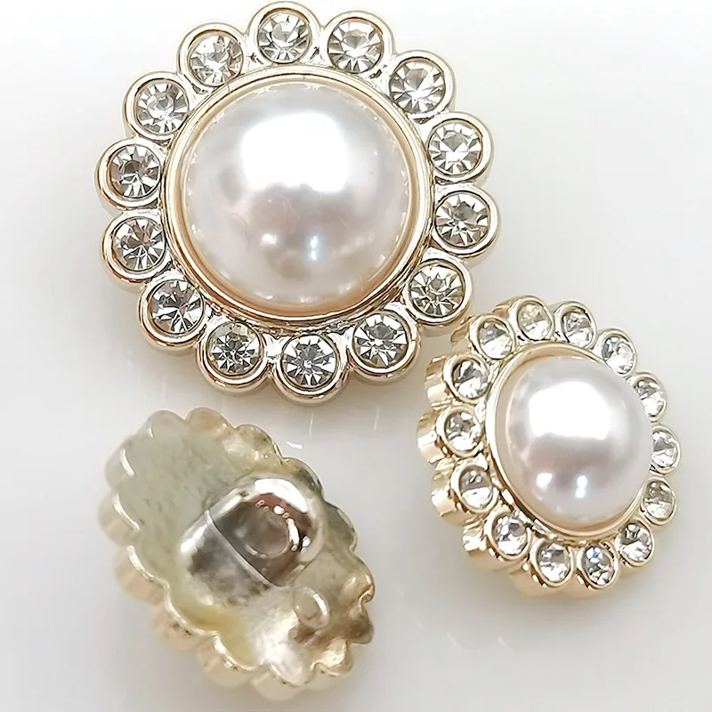 Plastic button coat dress coat Garment accessories Pearl buttons with diamond buttons
