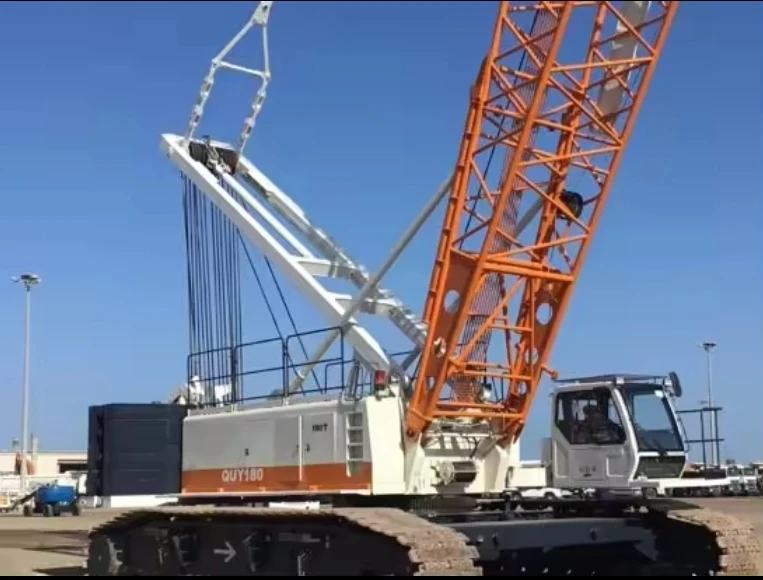 Super Performance Lifting Machine QUY180  90T Crawler Crane with Cheap Price