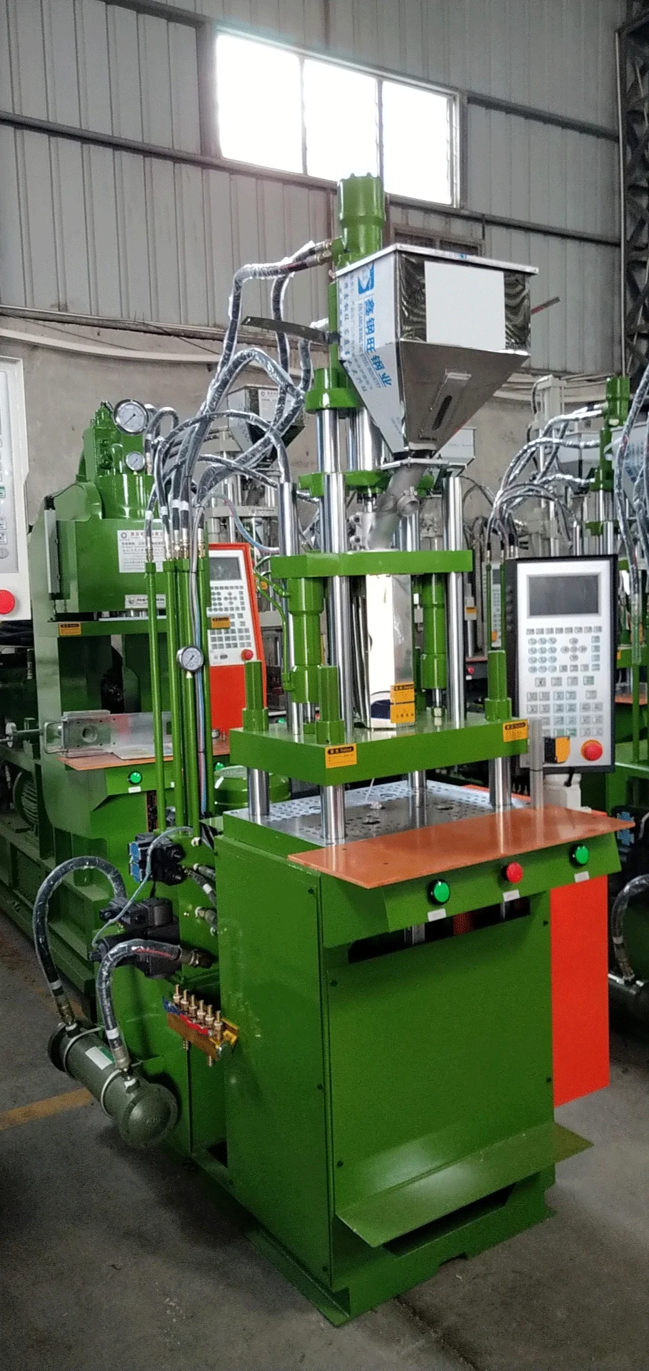 Cheap And Custom Full Automatic Dental Floss Toothpick vertical injection molding machine 55T