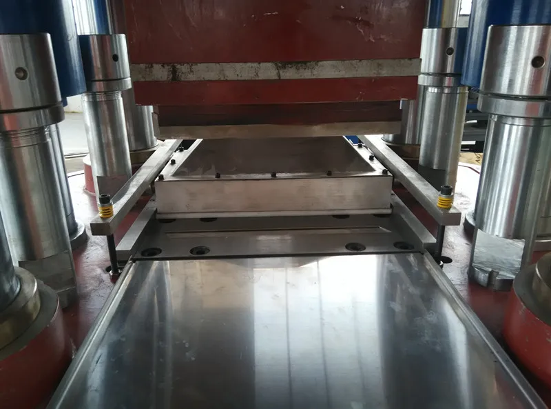 200ton 300ton 500ton 1000ton Hydraulic animal mineral salt licking block press machine