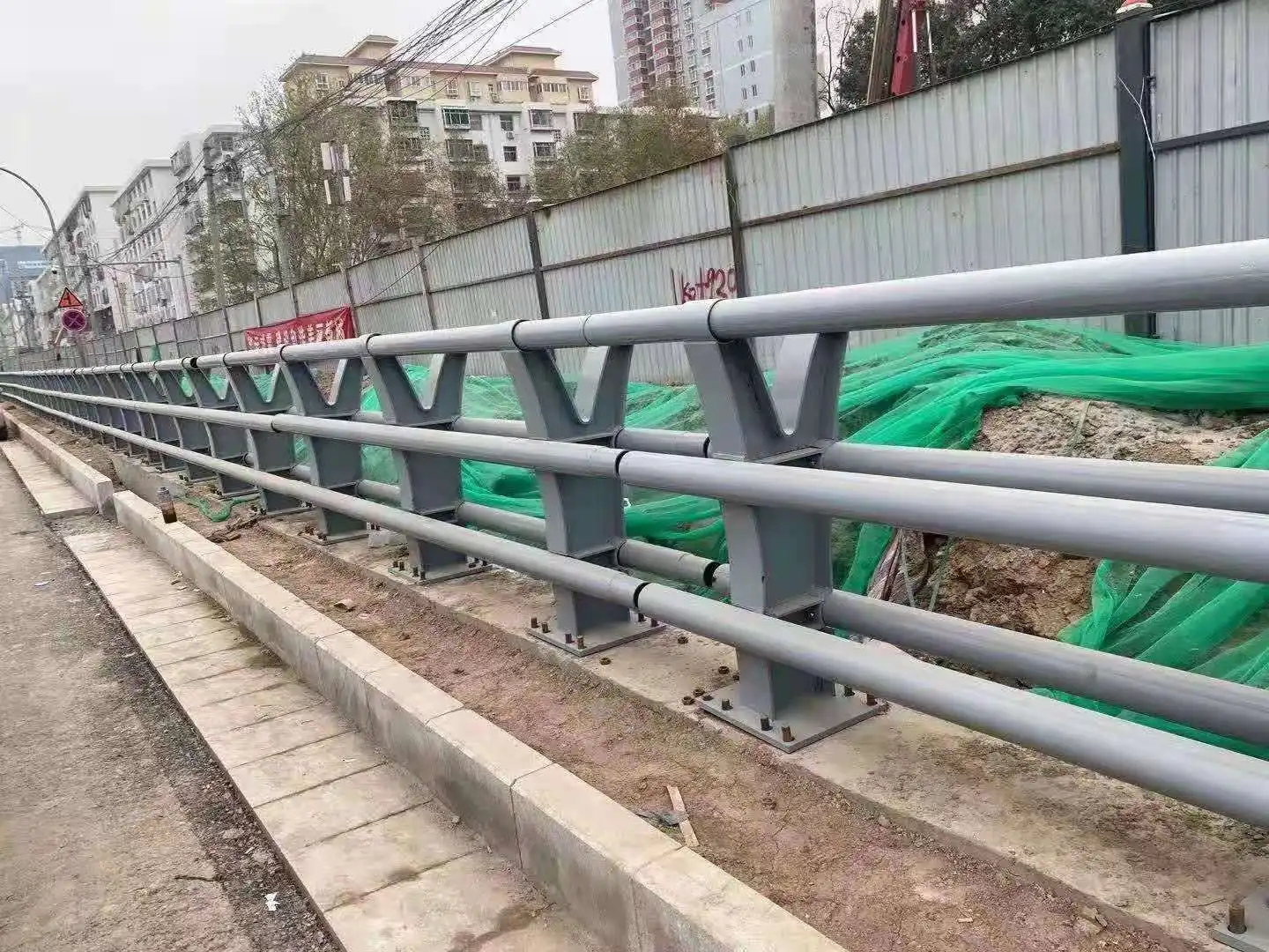 Made in China Central Isolation Crash Guardrail Urban Road Crash Guardrail River Guardrail