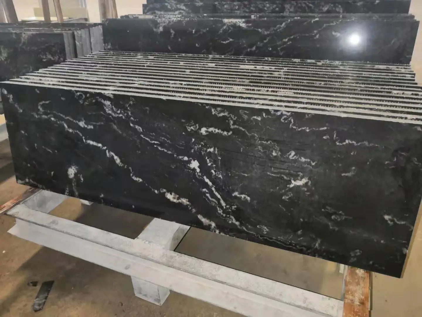 Polished Fantasy Nero Granite Black Granite with White Veins Stone Stairs Steps
