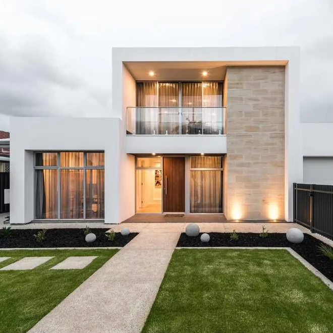 White Luxury Home Minimalism Style Cubic Like Small House Prefabricated in China