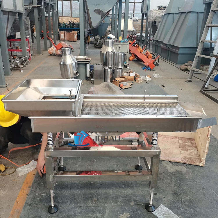 Line vibrating screen wood chips screening machine sand screening machines