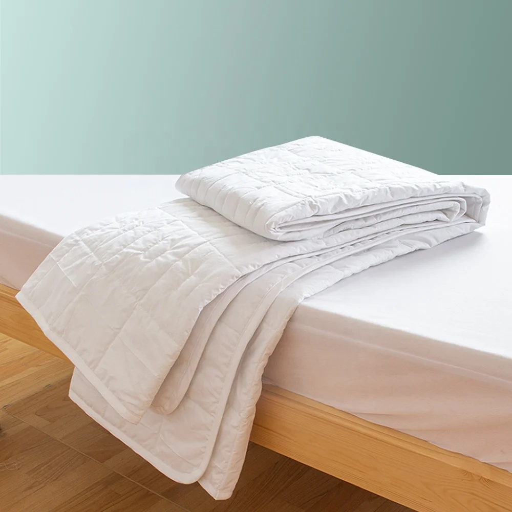 Magnetic Therapy Mattress Pad / Toppers With Down Alternative Filling