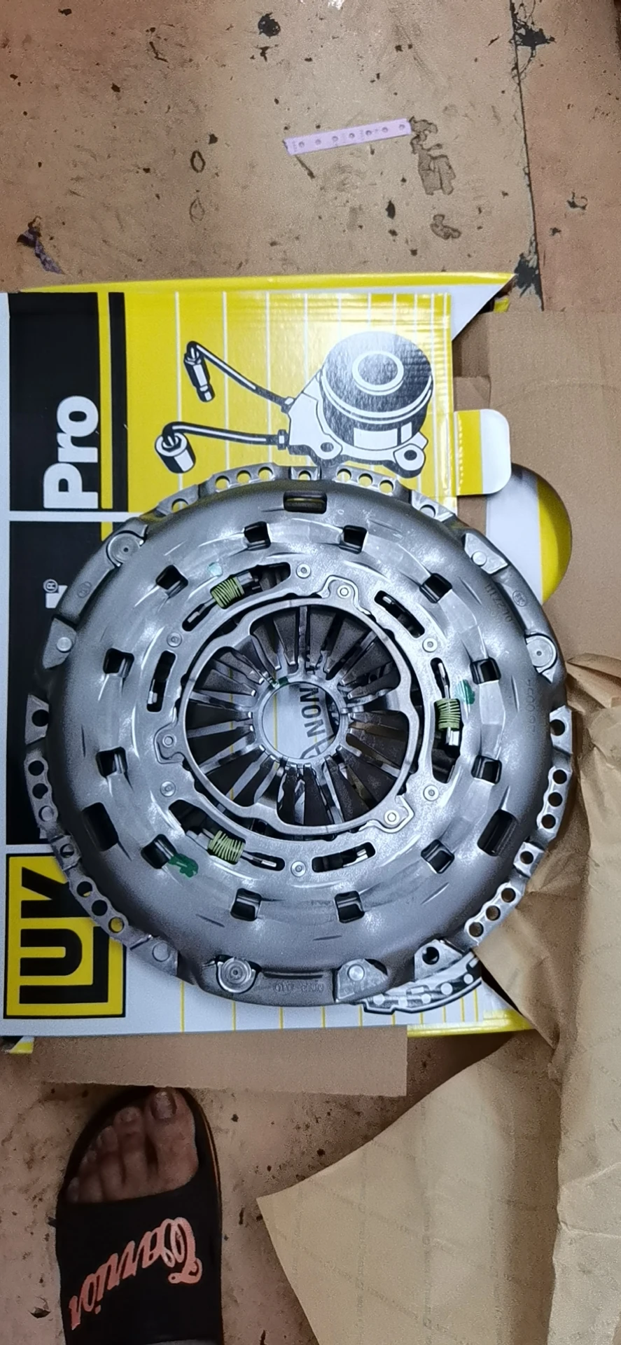 LUK 625305109 original factory auto parts Clutch Kit For MAZDA BT50 and FORD RANGER