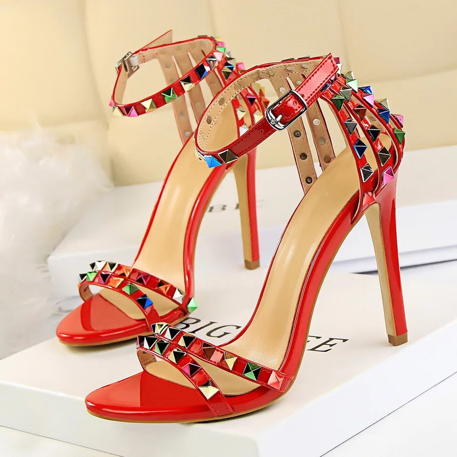Fashion Colorful Bling Crystal Reflective Lady Sexy Metal Stud Rivet Glitter Women Sandal Heels for Ladies
