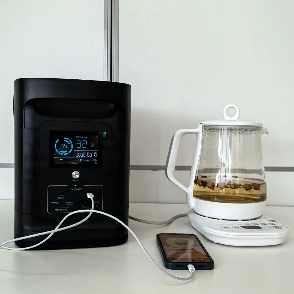 Portable 2200W bidirectional energy storage power supply for outdoor camping charging