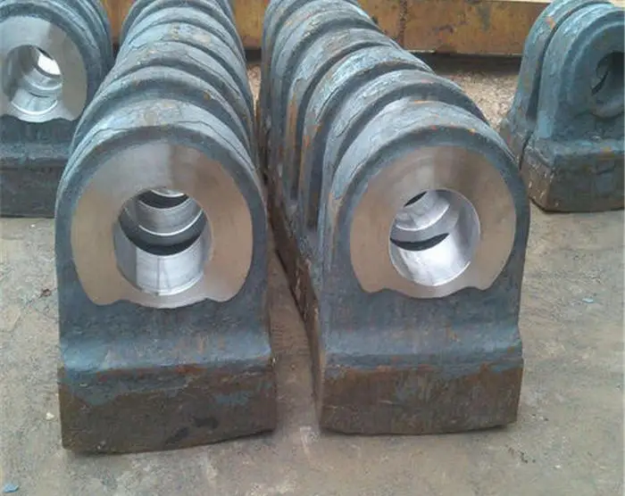 The self-developed high-chromium bimetal composite hammer has a higher wear resistance than the existing hammer