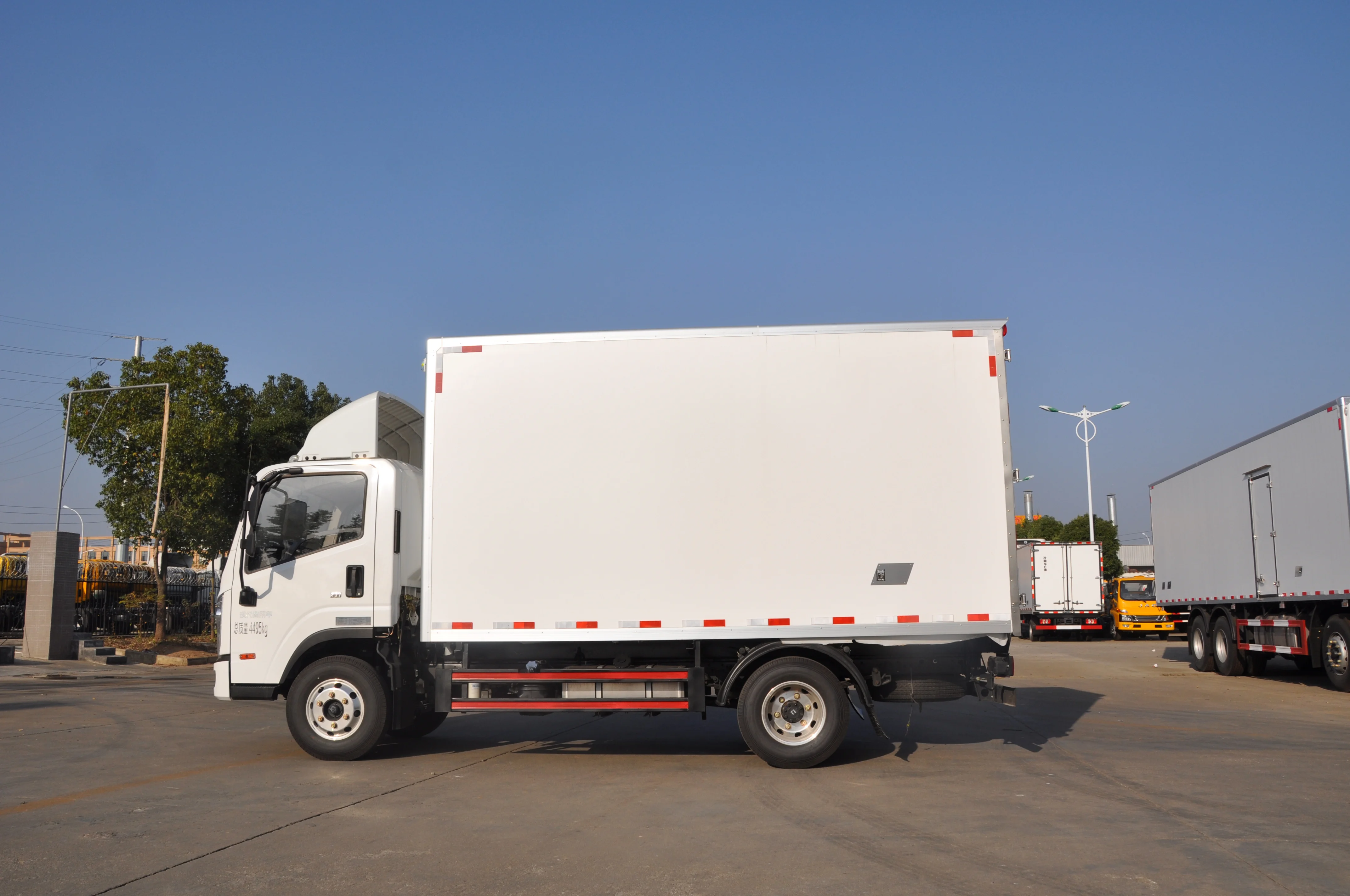 New Product 2021 Hyundai 4x2 1 Ton Freezer Truck Cooling Van Refrigerated Box Truck For Sale