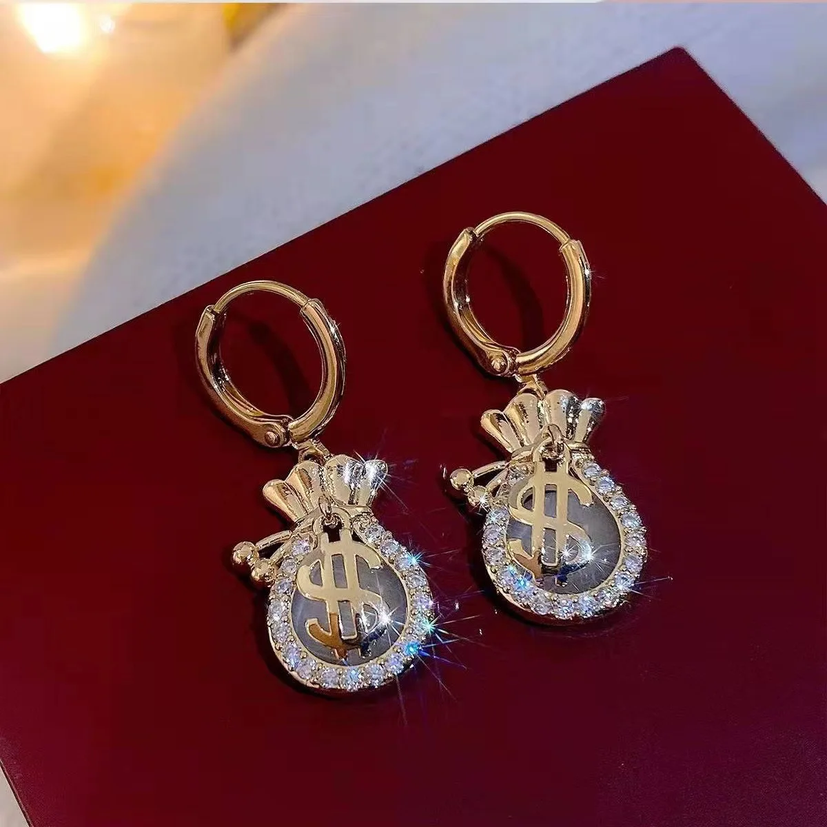 Creative Dollar Purse Pattern Rhinestone Decor Money Bag Drop Earrings For Girls Luxury Crystal Earrings Decoration Jewelry