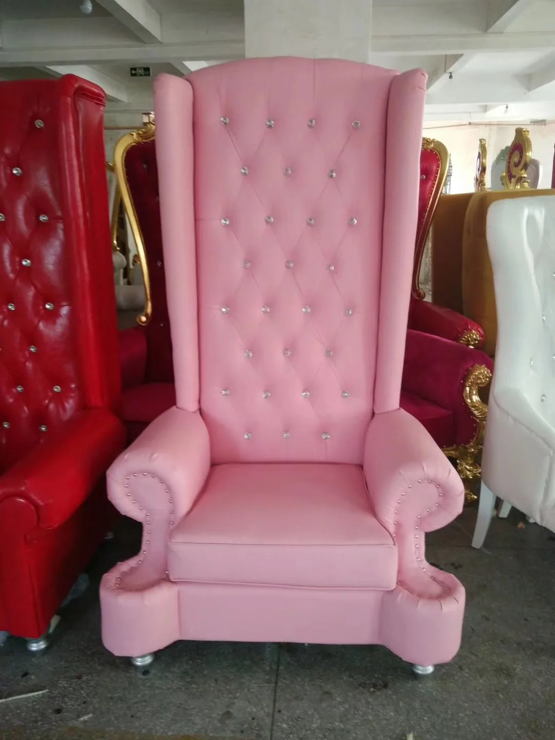 Frame Wedding King Or Queen Royal Wholesale Chairs Upholstery Fabric Pink Wood Throne Chair