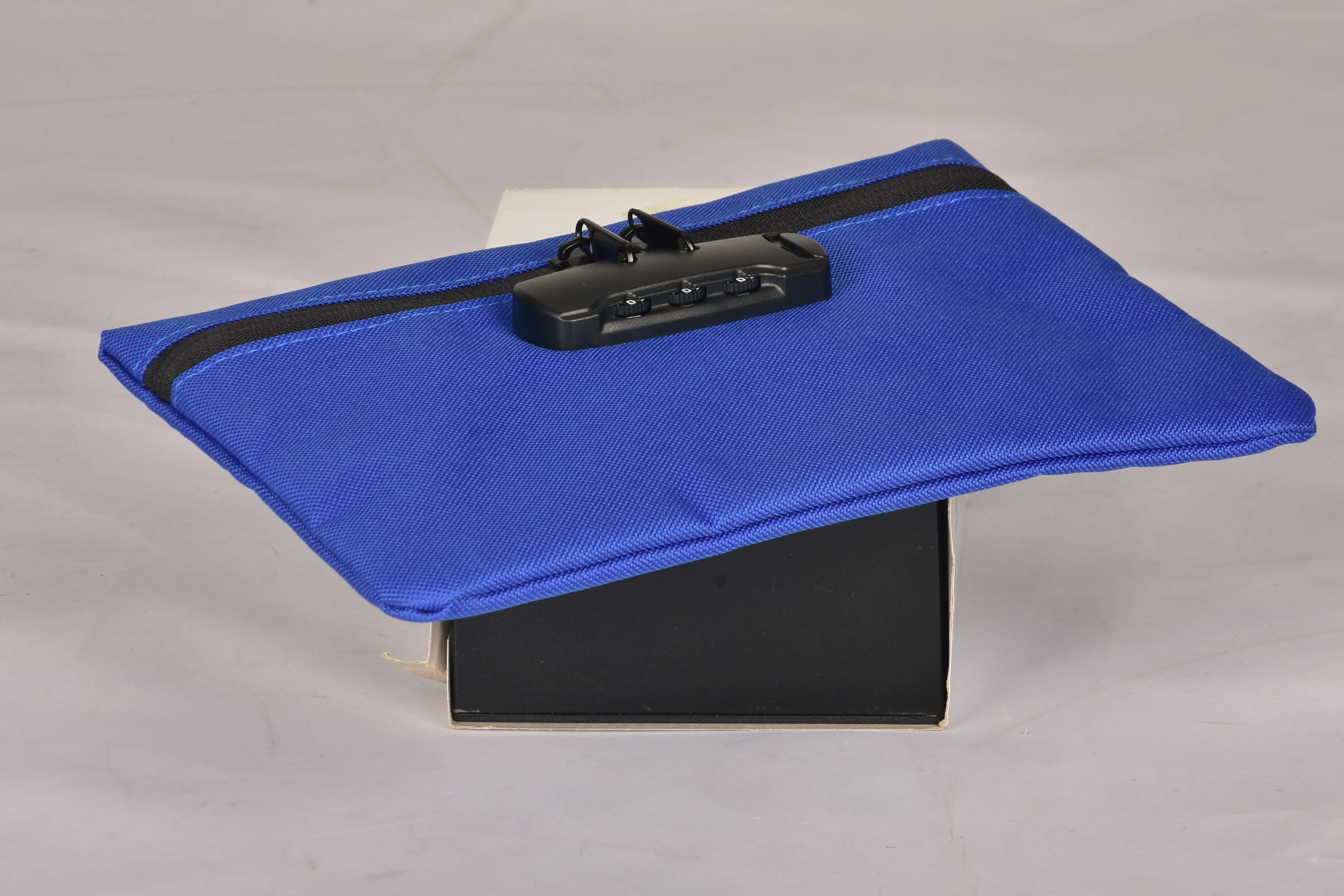 2024 Custom Lockable Bank Deposit Bag with Upgraded Zipper, Multi-Purpose Storage Zipper Pouch with Combination lock