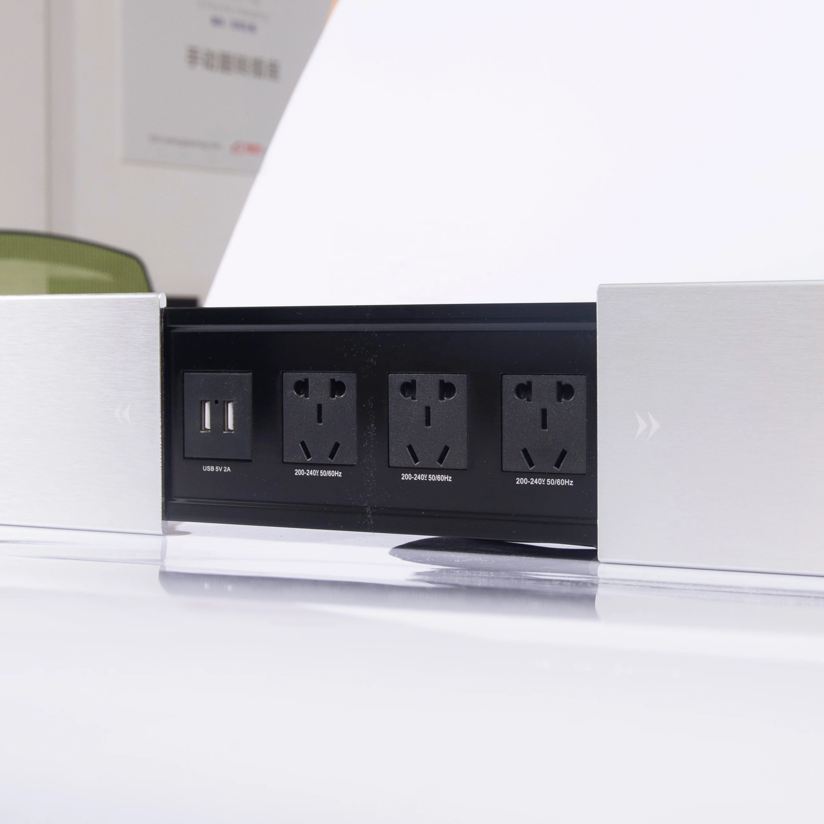 Factory Price Desktop Outlet Removable Electr Switch And Powered Desk Strip Electric With Usb Hidden Pop Up Power Socket