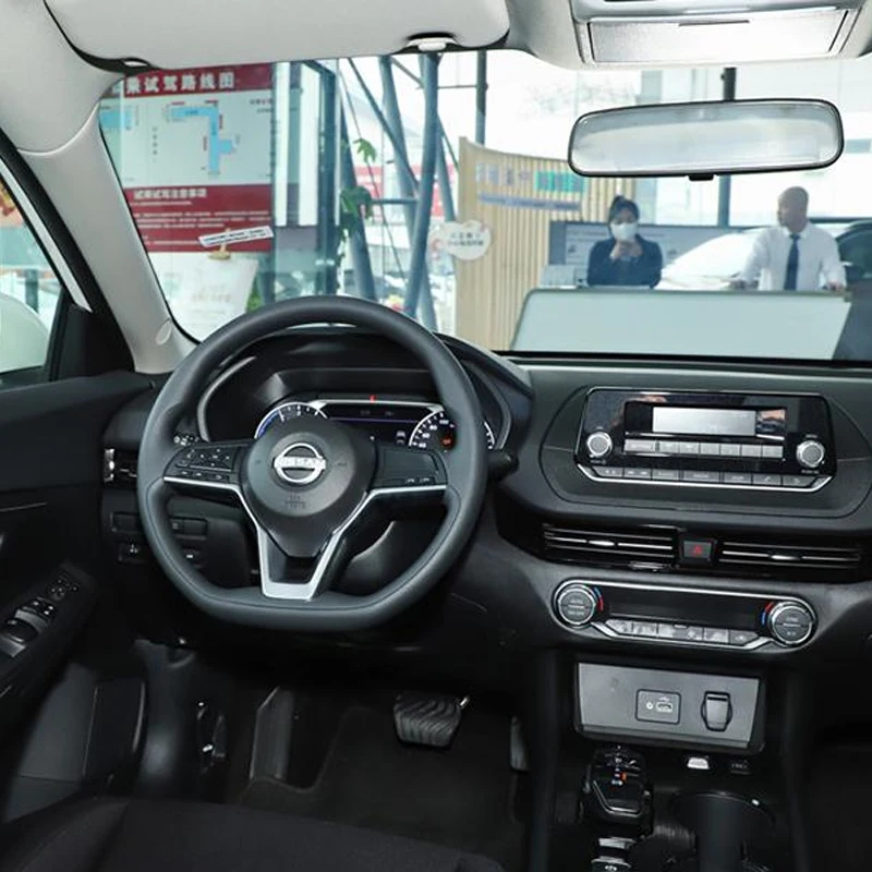 Brand New Dongfeng Nissan Gasoline Car 2024 Sylphy 1.6L CVT Compact Cars Made in China Performance and Style Combined