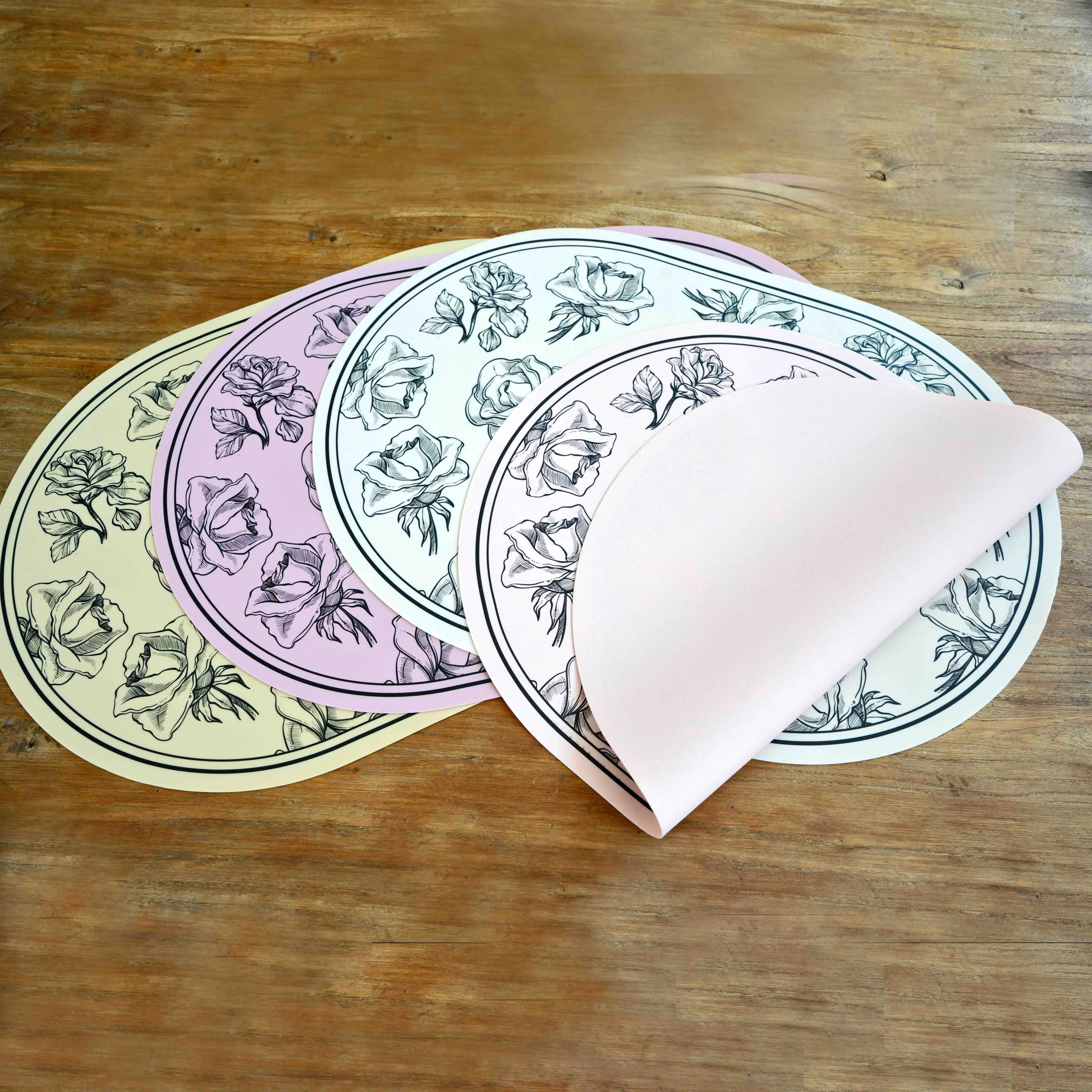 New Arrival Customized Logo Design Pattern  Waterproof  Silicone Table Place  Mat