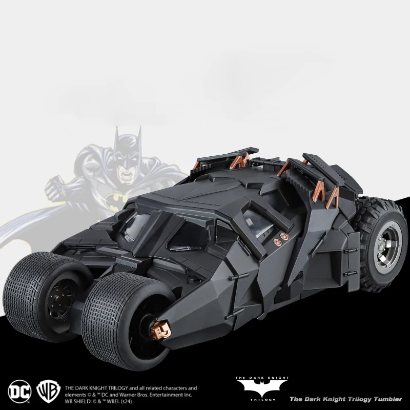 Genuine license High quality 1:18 The Dark Knight Trilogy Batmobile Diecast car model Tail spray Unique design Collection gifts