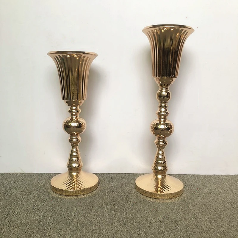 
Gold Vases Road Lead Artificial Flower Pot Flower Column Stand Wedding Table Centerpieces For Christmas Home Decor 