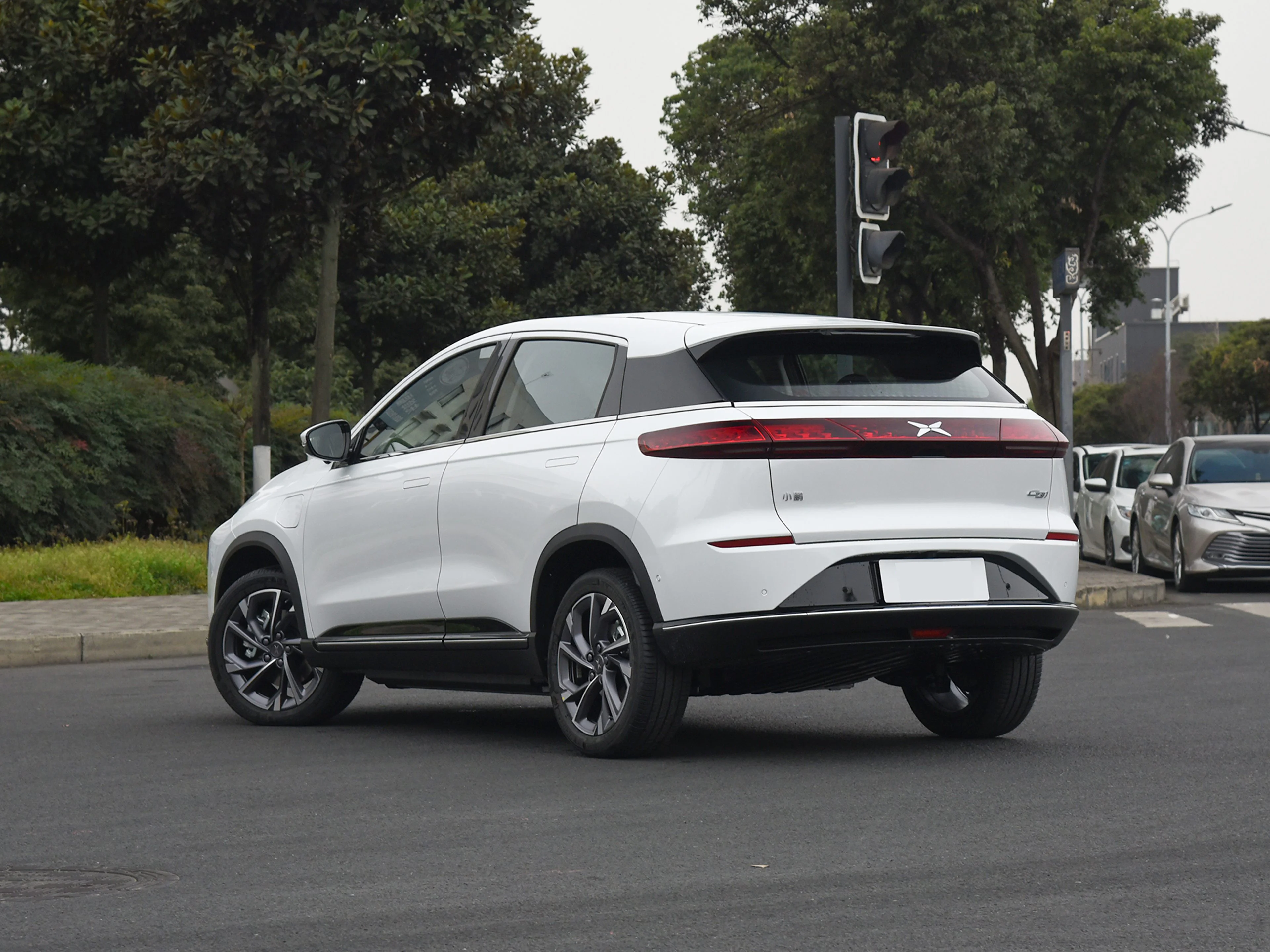 xpeng g3 pure electric compact suv xpeng g3 520 extended range 5 door 5 seat new energy suv xpeng car g3