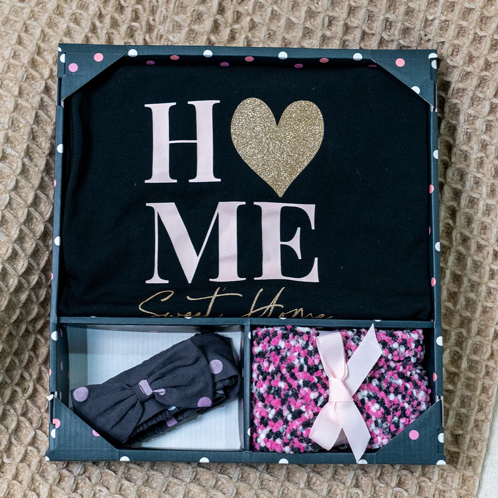 Drop Shipping Print Adult Pink Home Wear Long Sleeve Valentines Pajamas For Women Set