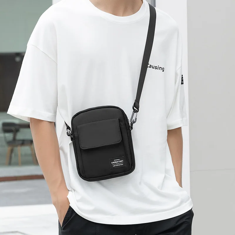 Factory wholesale leisure travel messenger bag mini crossbody bag chest shoulder bag men and women