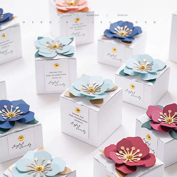Customized Logo Portable Wedding Paper Chocolate Candy Box For Guest Carrying  Small Thank You Wedding Favors Candy Gift Box