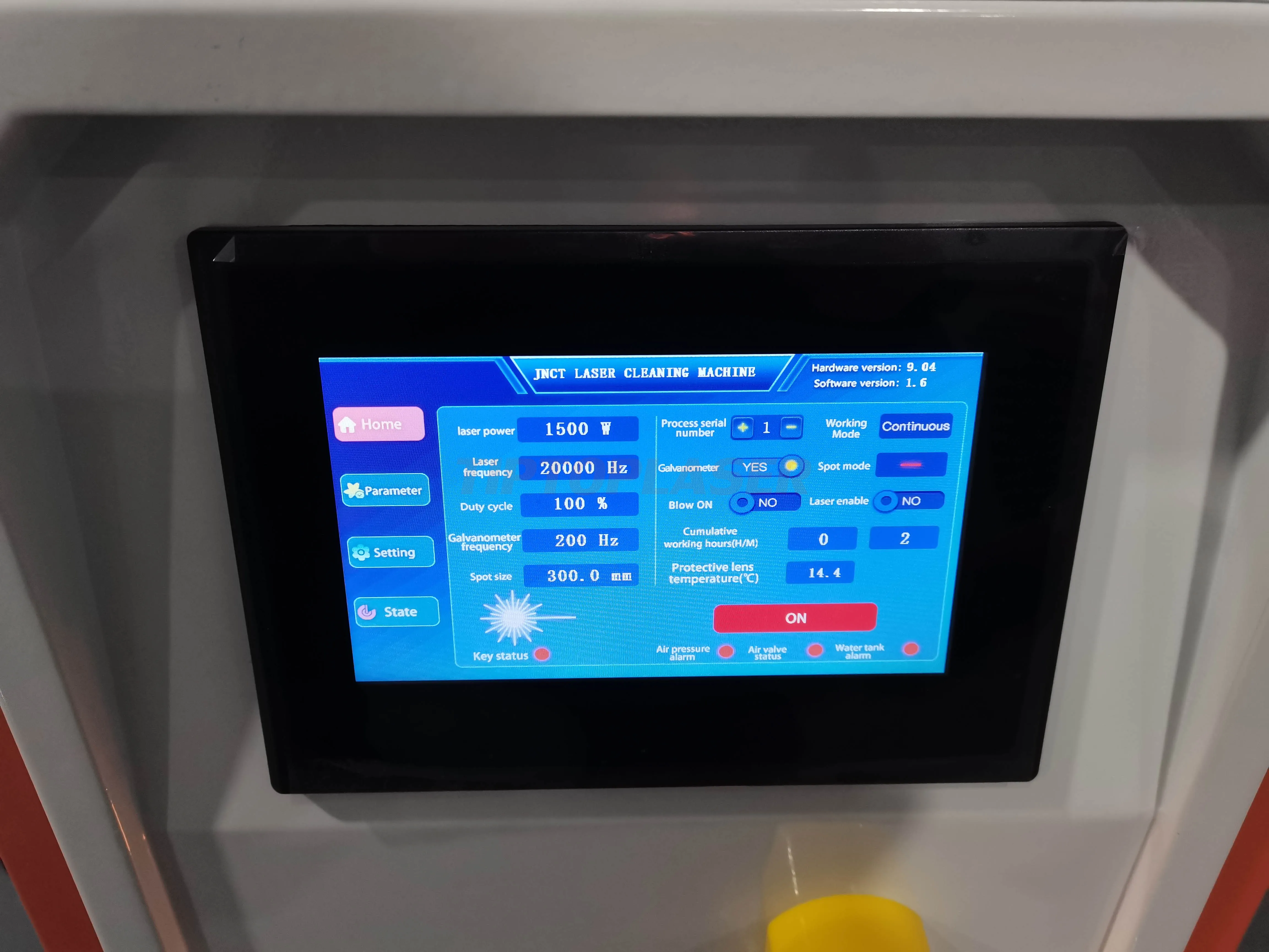 1500W 2000W 3000W Coating Oil Rust Grease Oxide Removal Handheld Portable TIPTOPLASER Continuous Laser Cleaning Machine